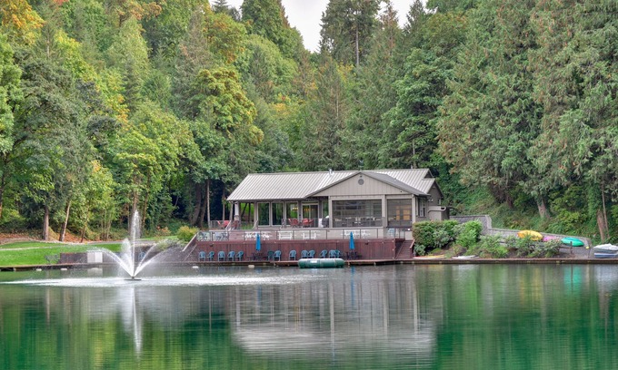 Ridgefield Cabin | Exquisite Waterfront Retreat with Private Pond & Spa