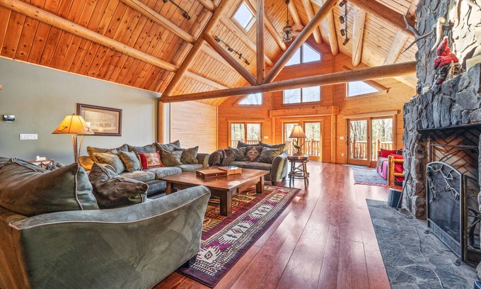 Bearsville House | Exquisite Woodstock Home with Mountain Views & Pet-Friendly