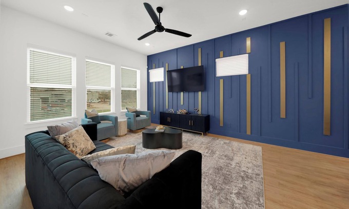 OST - South Union House | Luxuriously furnished 3BR/3.5BA house near Medical Center, NRG, and downtown