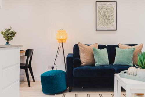 Walton Apartment | Guest Rated 9.5/10: Elegant One-Bedroom Retreat