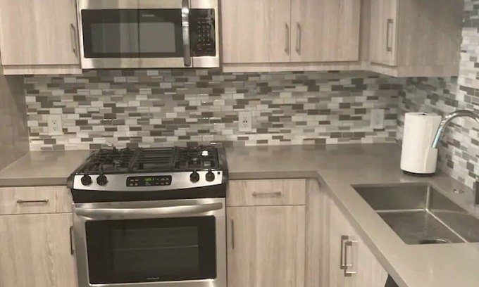 Irvine Business Complex Apartment | Elegant 1 Bedroom Retreat Just Minutes from SNA Airport