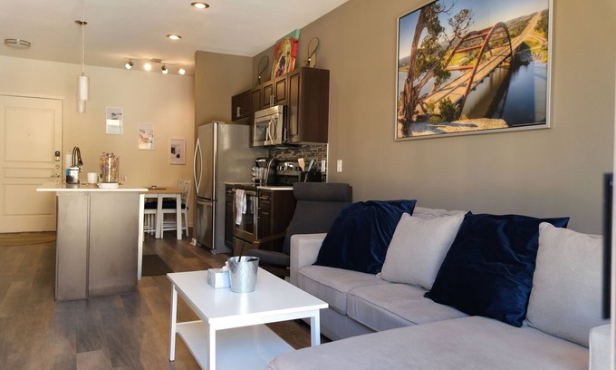 North Burnet Apartment | Luxury 1 Bedroom at the Domain