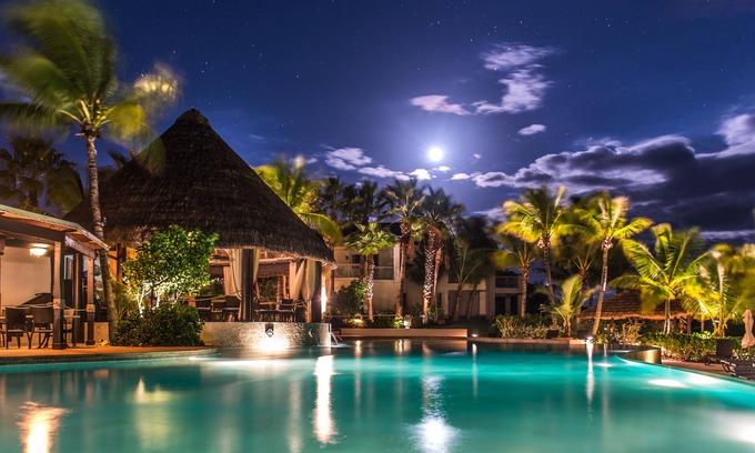 Rokers Point Villa | Exceptional 1-Bedroom Residence with Ocean View Amenities