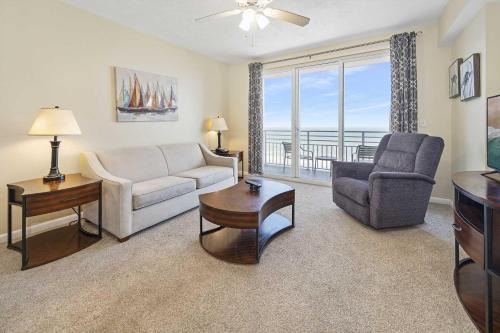 Brush - Stewarts House | Oceanfront 4-Star Condo at Wyndham Ocean Walk Resort