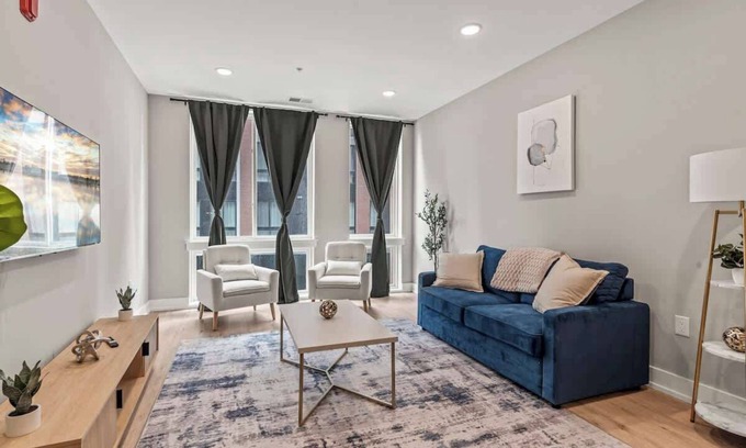 Northern Liberties Apartment | Luxury 1BD | 3 Beds | Northern Liberties