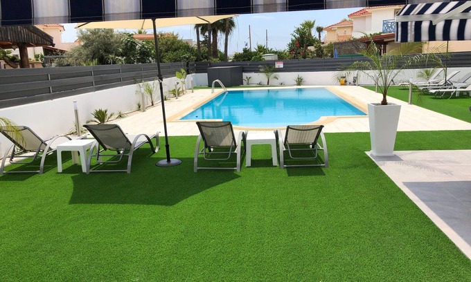 Oroklini Apartment | Elegant Two-Bedroom Apartment with Pool and Ocean View