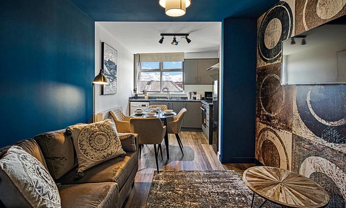 Southport Apartment | Exquisite 2 Bedroom Apartment in Southport - Family Friendly