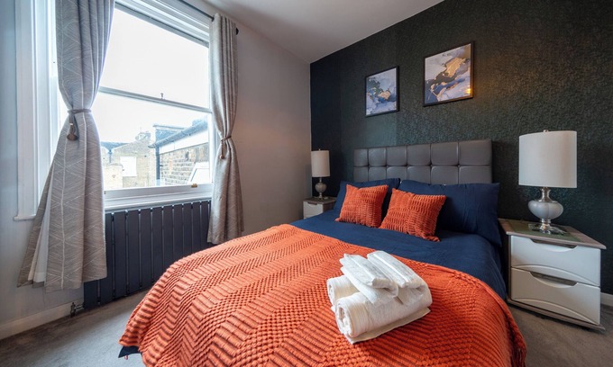 Harrow Road Apartment | Luxury 2-Bedroom Home - Minutes to Central London