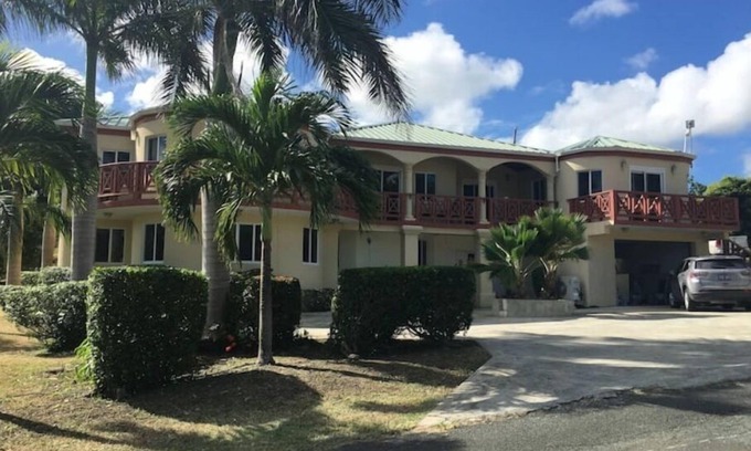 Testman Apartment | Elegant 2 Bedroom Retreat Near Buccaneer Resort