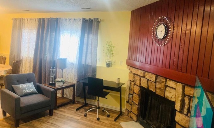 Southeast Colorado Springs Apartment | Elegant 2-Bedroom Oceanfront Retreat with Fireplace