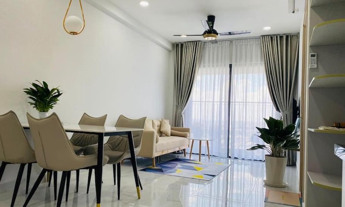 Di An Apartment | Elegant 2 King Bed Retreat with Pool in Di An City