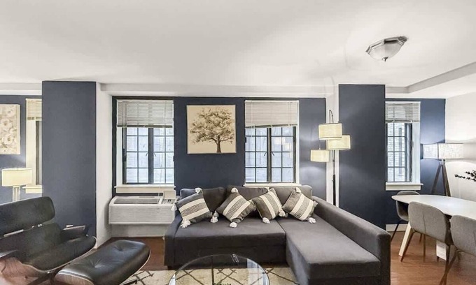 Center City Apartment | Luxury 2BD | Center City | 5 Beds | By JFK plaza