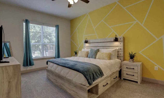 Braeswood Place Apartment | Stylish 2BD Retreat with Pool Near NRG Stadium