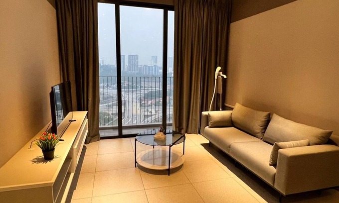 Kuala Lumpur Apartment | Delightful 2BR Apartment Near Midvalley and KL Sentral
