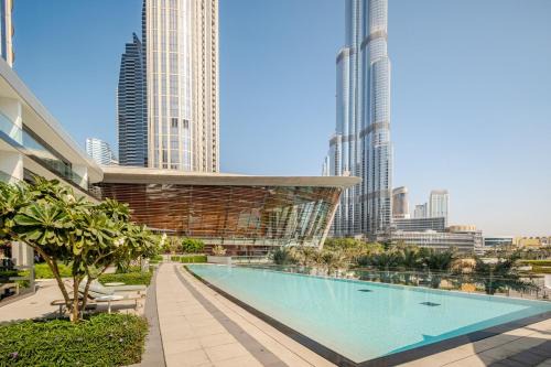 Downtown Dubai Apartment | Luxury 2BR Burj Khalifa & Dubai Mall Fountain View
