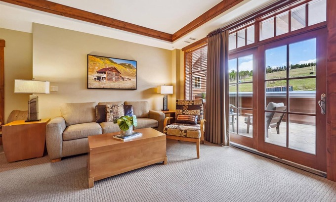 Peak 8 Condo | Premier One Ski Hill Place 8307: Ski In/Ski Out Comfort