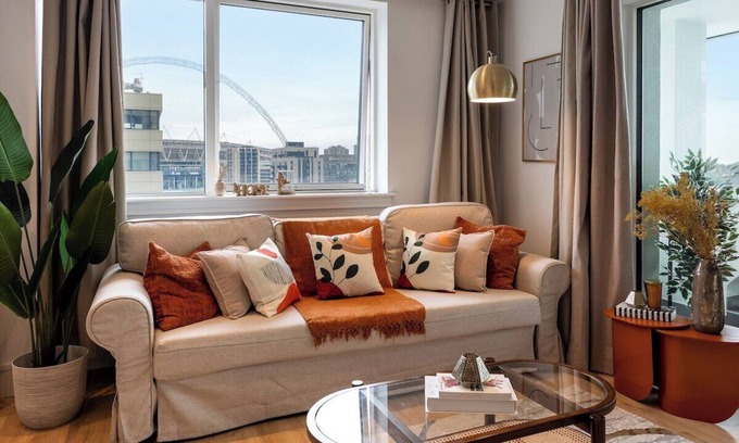 Wembley Park Apartment | Luxury 3-Bed Apt in Wembley Park