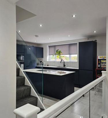 Harehills Apartment | Elegant 2-Bedroom Retreat Steps from City Centre