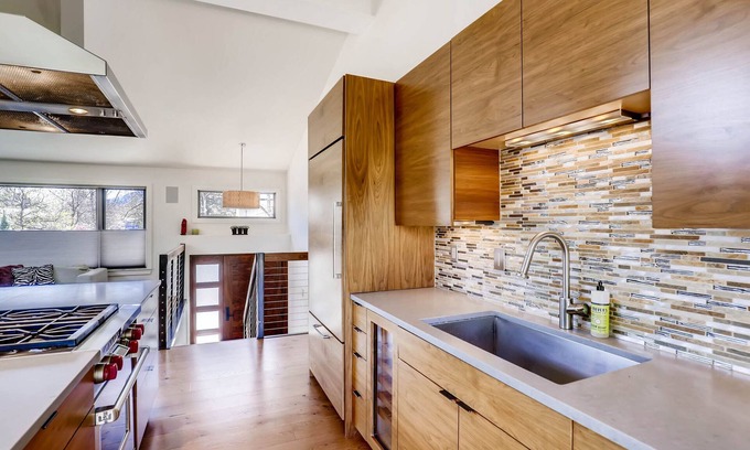 Pine Brook Hill House | Elegant 3 Bedroom Retreat with Kitchen and High Ratings