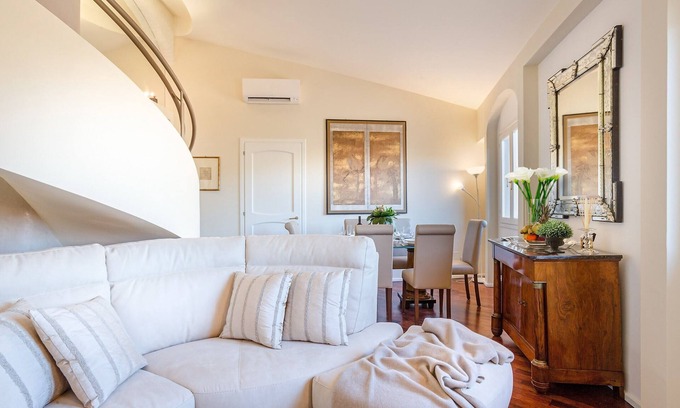 Duomo Apartment | Elegant 3-Bedroom Penthouse with Elevator & Spa Amenities