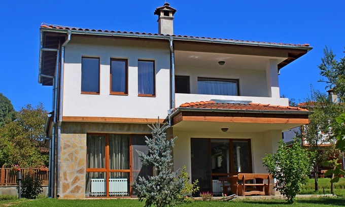 Elena Villa | Elegant 3-Bedroom Villa for Your Perfect Getaway