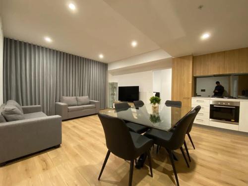 Adelaide Central Business District Apartment | Delightful Disney 3 BR Apartment with Pool and Gym Access
