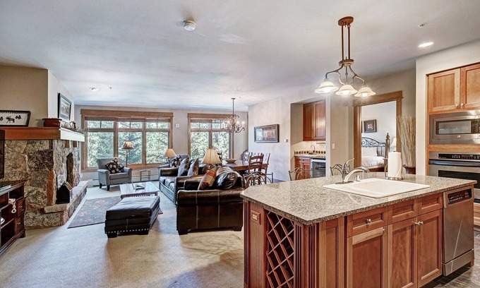 River Run Condo | Inviting 3 BR in River Run Village with Ski-In/Ski-Out Access