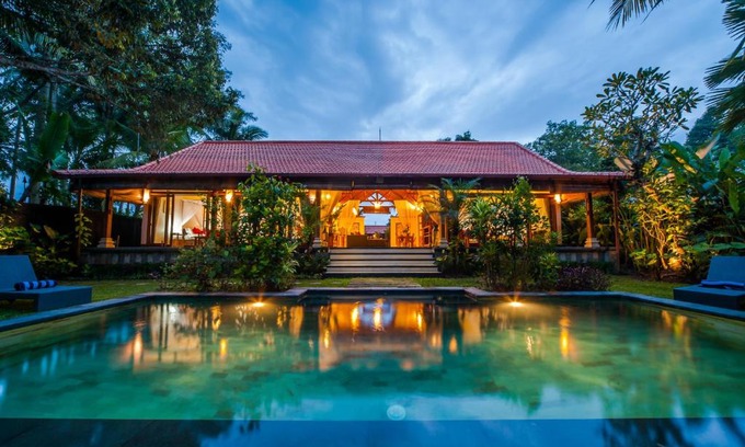 Ubud Villa | Elegant 3BR Jungle View Aashaya Villa with Pool & Spa