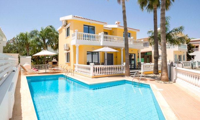 Ayia Thekla Villa | Beautiful Beachside Villa with Private Pool in Ayia Thekla