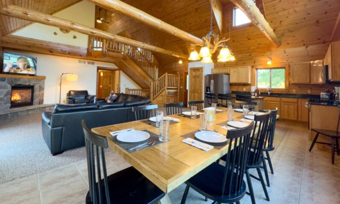 The Galena Territory House | Delightful 4BR Galena Territory Home with Hot Tub & Game Room