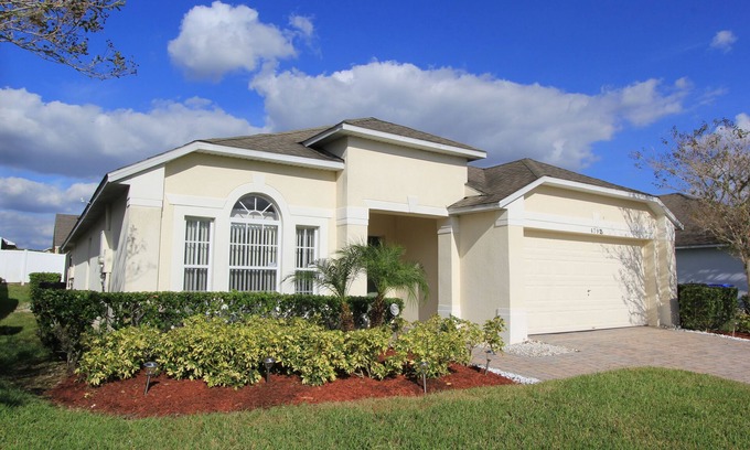 Cumbrian Lakes House | Elegant 4BR Villa with Pool & Spa Near Disney World