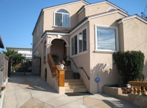 San Bruno House | Premium 5 Bedroom Home Perfect for Families near SFO
