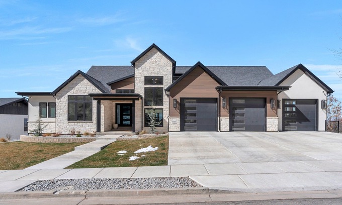 Provo House | Luxury 5-bedroom retreat with pool, game room, indoor court & theater near BYU