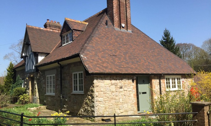 Nannerch House | Elegant 5-Bedroom Stone Cottage with Hot Tub and Spa