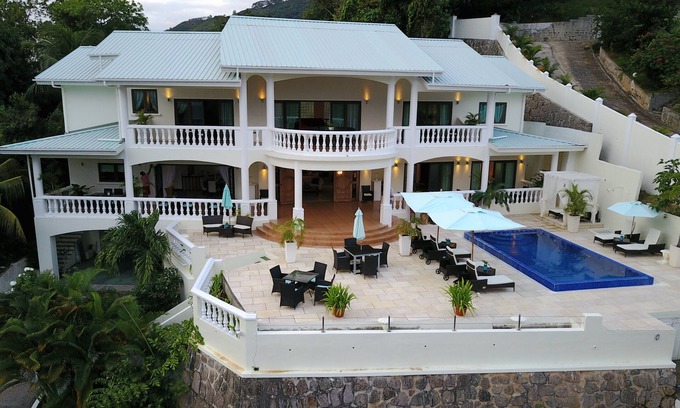 Glacis Villa | Elegant 5 Bedroom Villa with Private Pool & Breakfast