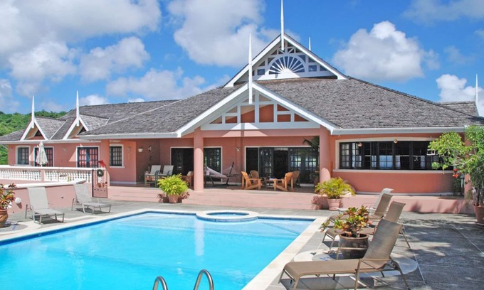 Bethel Villa | Seaside Villa with Pool, Hot Tub & Top Guest Rating 9.8