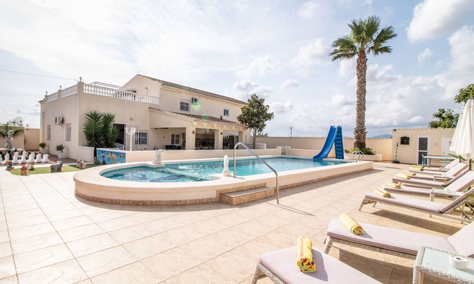San Fulgencio Villa | Exquisite Private Villa with Pool Near San Fulgencio