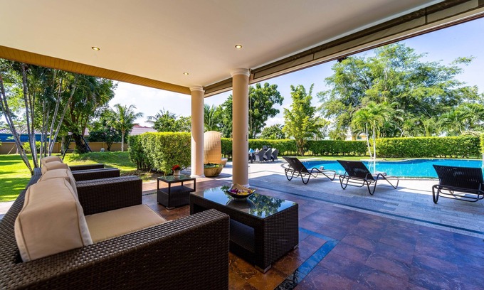Cha-am Villa | Elegant 6 Bed Mansion with Pool and Family Amenities