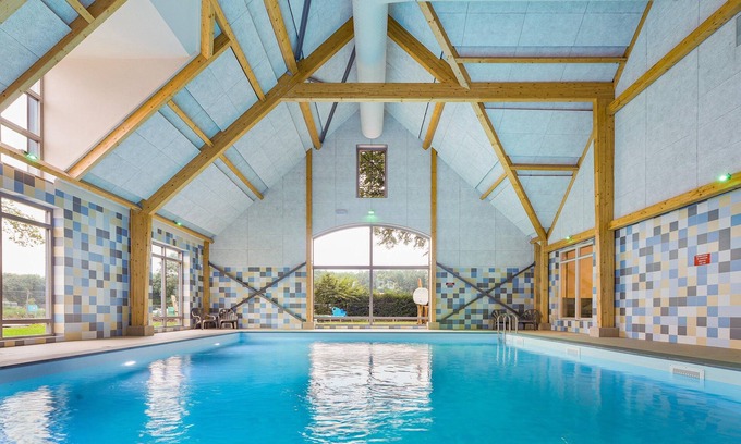 Kaatsheuvel House | Elegant 6-Person Retreat at Landal Kaatsheuvel with Pool