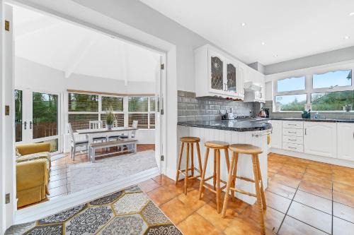 Rathmullan House | Family-Friendly Retreat with Games Room for 10 Guests