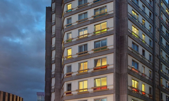Gayrettepe Apartment | Elegant Central Residence in Istanbul Besiktas with Family Amenities