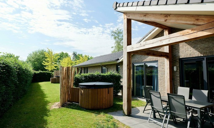 Voorthuizen House | Elegant Villa with Private Jacuzzi and Family-Friendly Amenities