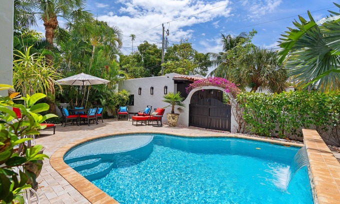 Flamingo Parks House | Historic Elegance Awaits at Our Spanish-Style Retreat