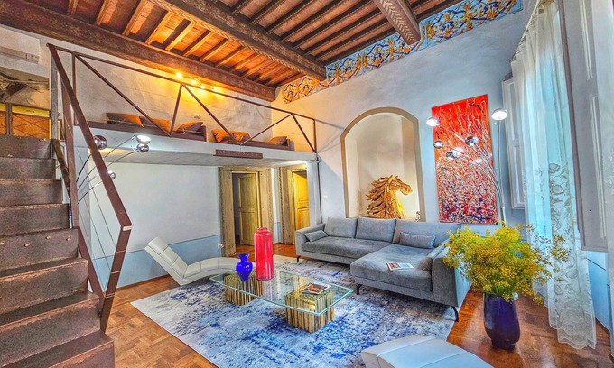 Duomo Apartment | Elegant Apartment with Sauna Steps from Duomo, Rated 10/10