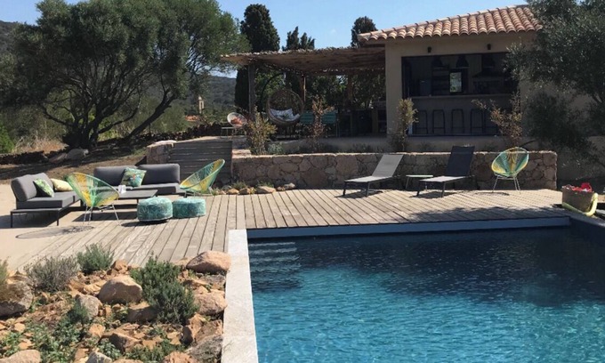 Figari House | Serene Villa with Pool, Just 10 Minutes from the Beach