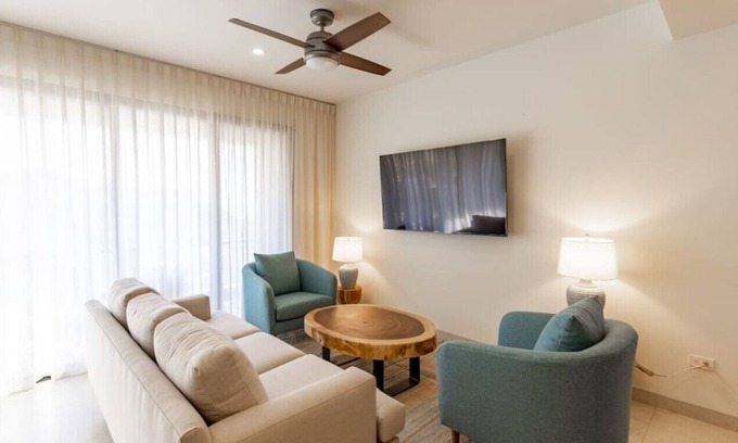 Libertad Apartment | Luxury and spacious 3 bedroom condo