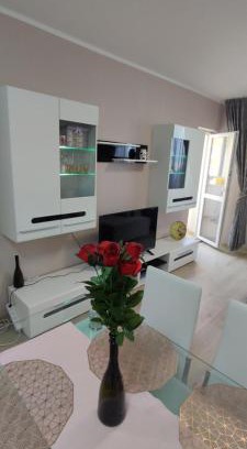 rajon Vrabnitsa Apartment | Stylish Apartment Near Obelya Metro - Guest Rated 9.5/10