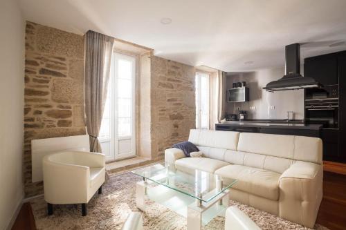 Santiago de Compostela Historic Centre Apartment | Elegant Apartment with Free Parking and 9.7 Guest Rating