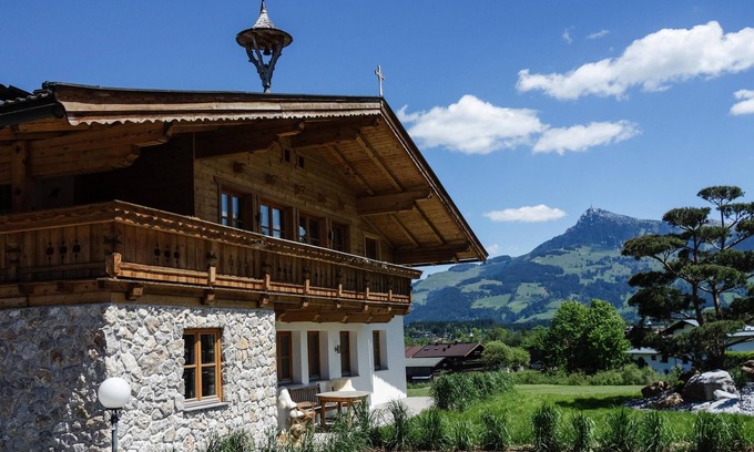 Kitzbuehel Apartment | Wellness Retreat Apartment Near Ski Lift - Rated 10/10