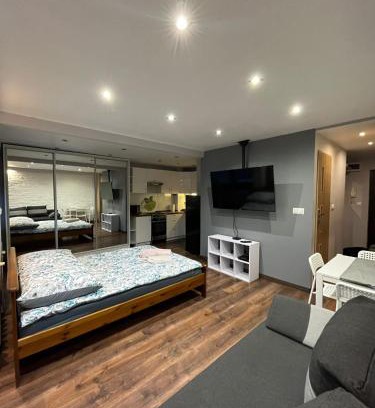 Radom Apartment | Cozy Klimatyzacja Apartments: Pet & Child Friendly Stay